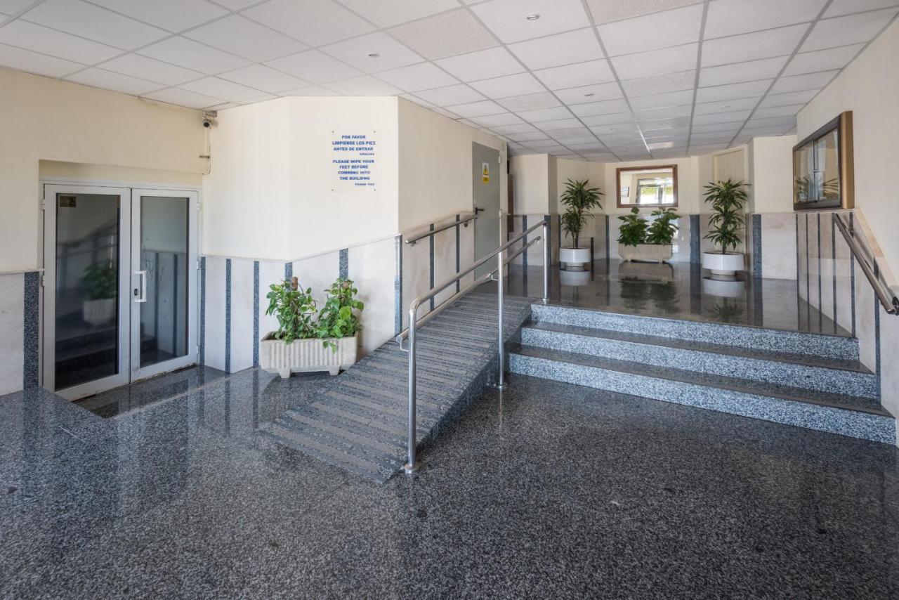 Wintowinrentals Relax & Frontal Sea View In Fuengirola Exterior photo
